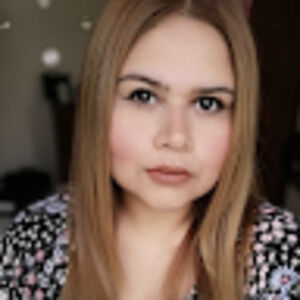 Meet your Posher, Claudia